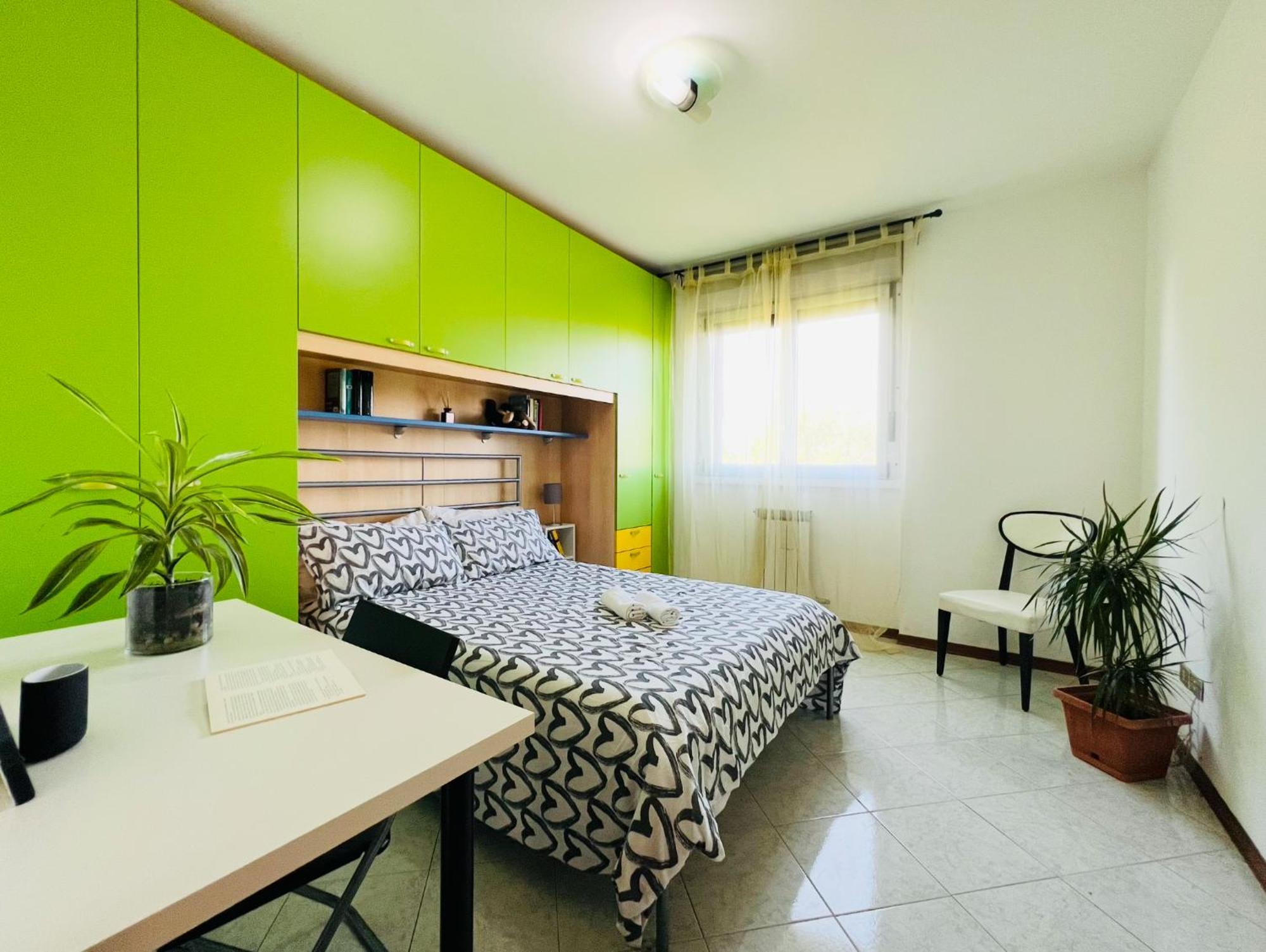 Big In Navigli District With 2 Balcony And Parking Apartment