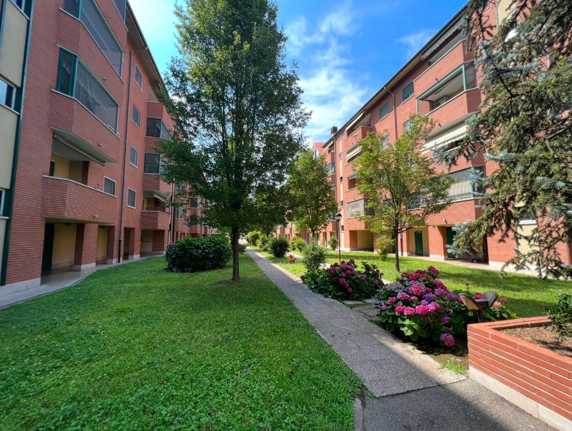 Apartment Big In Navigli District With 2 Balcony And Parking