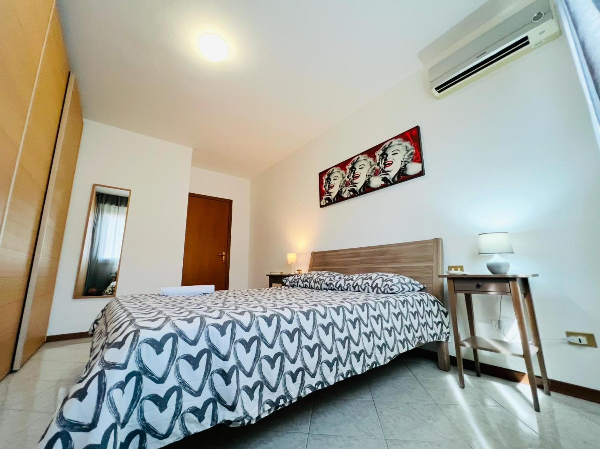 Apartment Big In Navigli District With 2 Balcony And Parking *